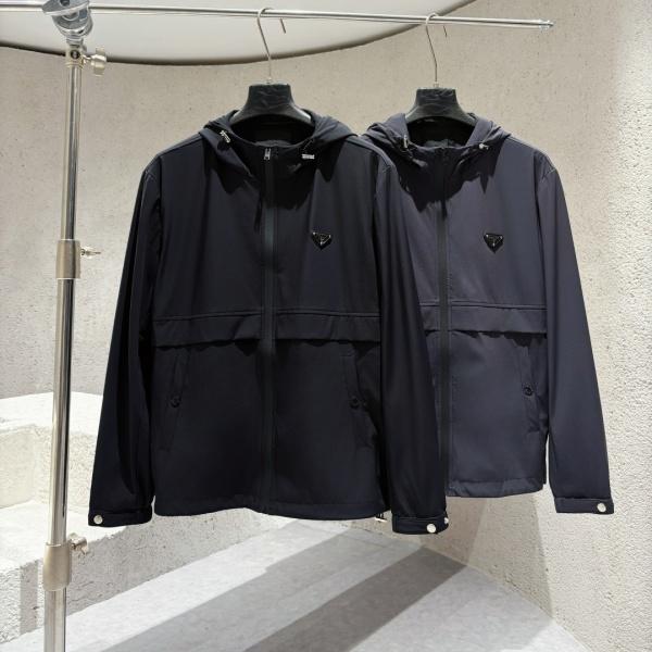機能美を楽しむ プラダ激安 ライトジャケット PRADA ドローコードフード
