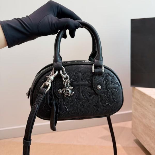 コンパクトで印象的な 2WAYバッグ CHROME HEARTS クロスディテール クロムハーツ激安 アンティーク調金具