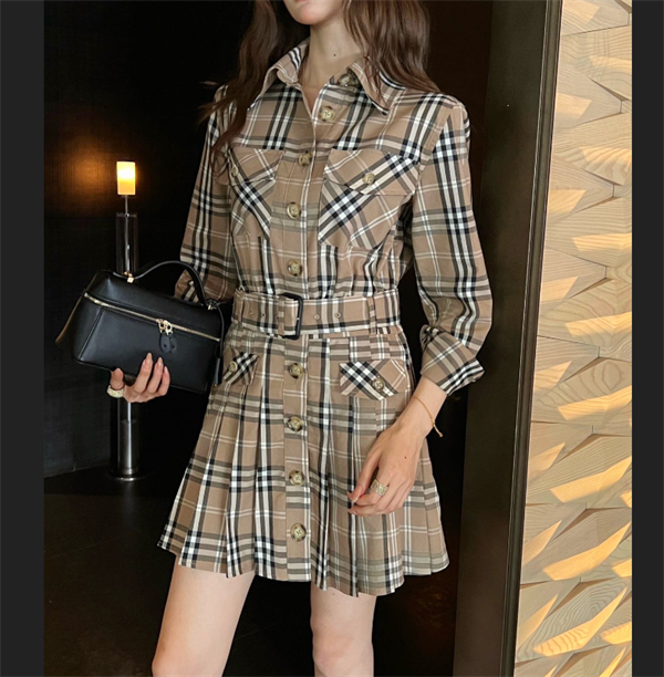 BURBERRYバーバリーワンピースコピー2026SS最新作 クラシックチェック