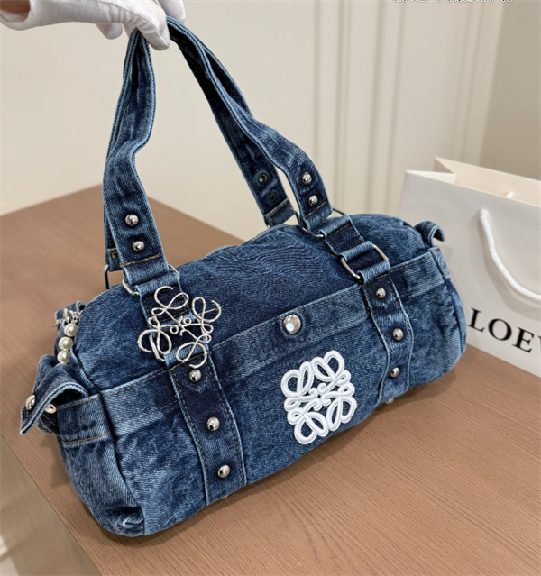上質デニム素材2026トレンド♥LOEWE ロエベハンドバッグコピー  男女兼用 日常使い プレゼントにも