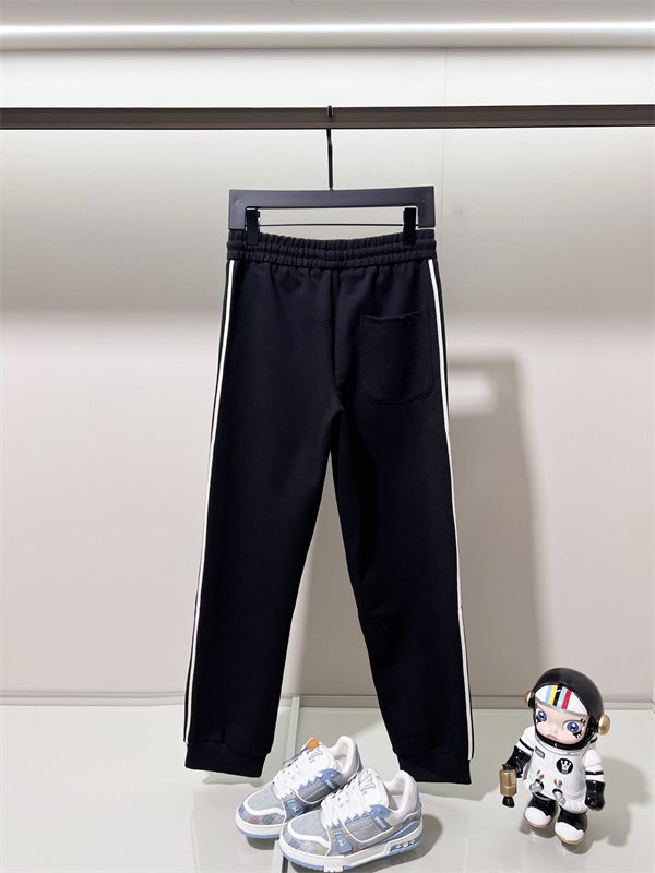 GUCCI ジョガーパンツ サイドライン ジップパーカー ジョガーパンツ GUCCI グッチ コピー
