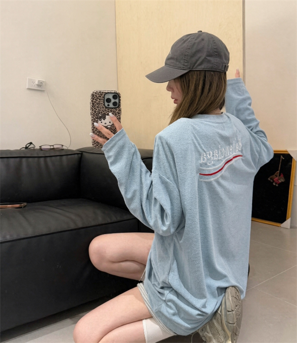 オシャレ☆Balenciaga新作バレンシアガ長袖ｔシャツコピー2026秋冬使い勝手人気アイテム