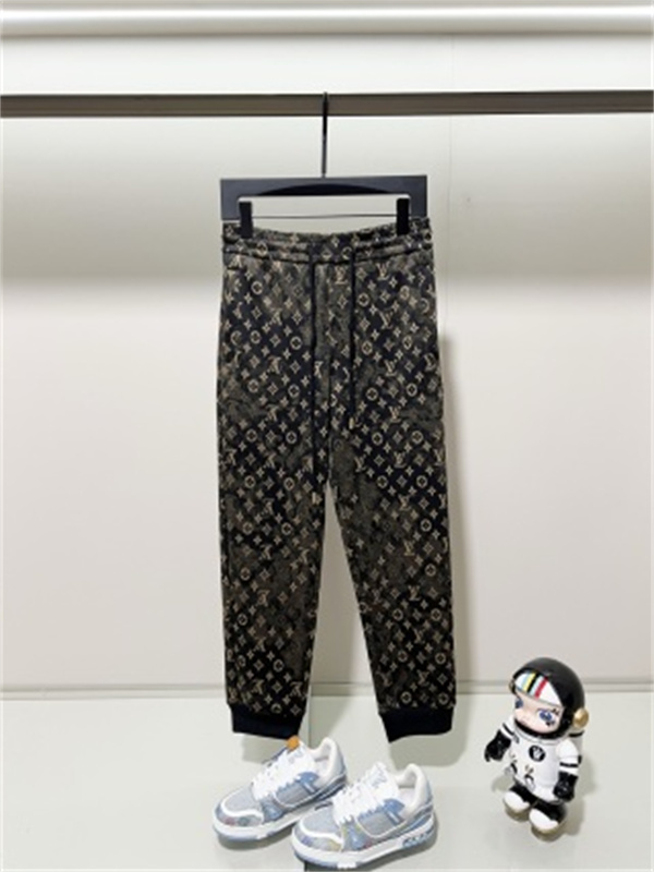 モノグラム総柄 ジップジャケット ジョガーパンツ LOUIS VUITTON ルイヴィトン コピー セットアップ ヴィンテージトラック