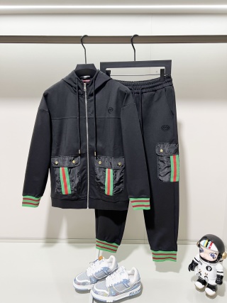 カーゴポケット Webライン ジップパーカー ジョガーパンツ GUCCI グッチ コピー セットアップ アーバンユーティリティ