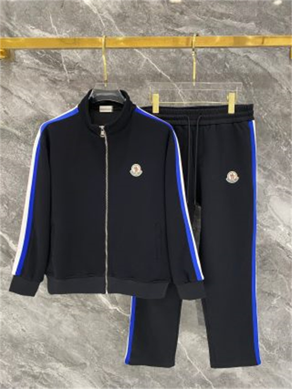トリコロールライン スタンドカラー アイコンワッペン MONCLER モンクレール コピー セットアップ フレンチスポーツ