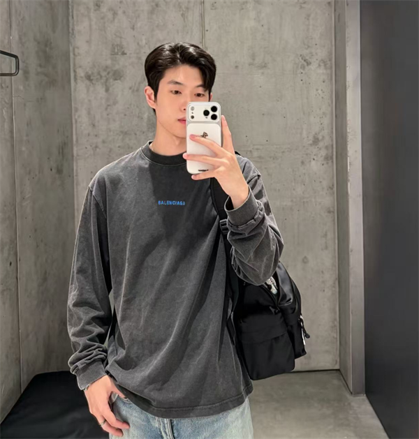 大きいサイズ 秋冬BALENCIAGAバレンシアガ長袖tシャツコピー 2026