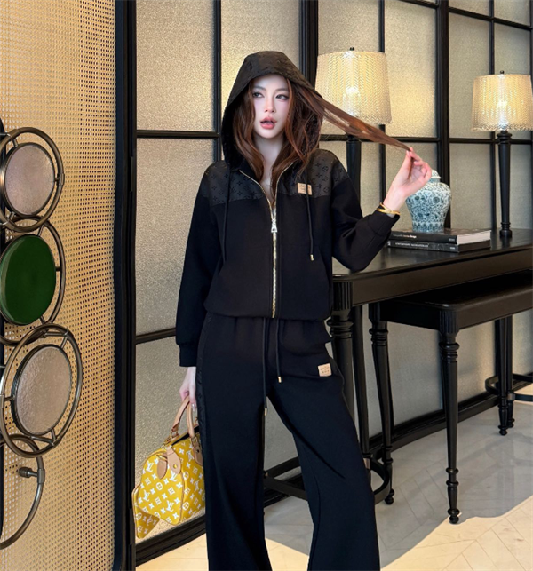 大人気♥ルイヴィトン上下着コピー2026エレガントオシャレ新作レディース2点セット