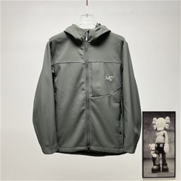アウトドア機能 ジップポケット フード付き ARC'TERYX アークテリクス コピー ジャケット アーバンテック