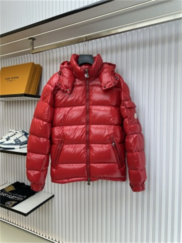 アーバンスポーツ デタッチャブルフード仕様 MONCLER モンクレール コピー ショートダウン ストリートスポーツ