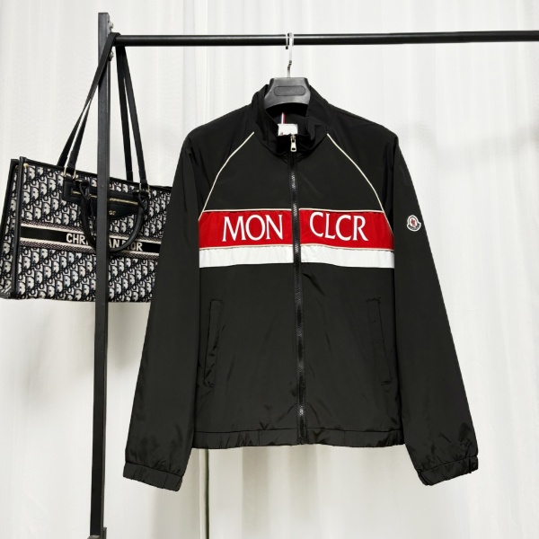 配色ライン スタンドカラージャケット MONCLER 激安 軽量ウインドブレーカー モンクレール フルジップ デイリー仕様