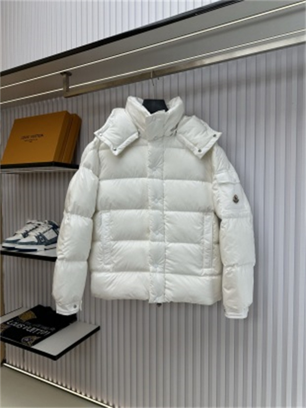 多彩カラー展開 アーバンウィンター MONCLER モンクレール コピー パファージャケット デイリーカジュアル
