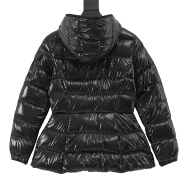 上品シルエット フード付き MONCLER モンクレール コピー パファージャケット ライトビジネス