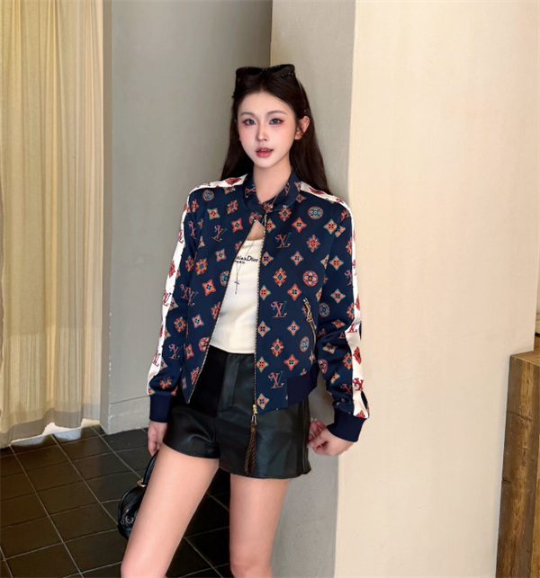 人気☆2026FW 新作 レディース ルイヴィトンジャケットコピー アウター トレンド カジュアルLOUIS VUITTON