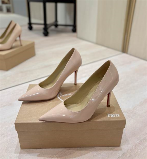 10.5CM★ルブタンハイヒールコピー人気CHRISTIAN LOUBOUTIN 新作履き心地