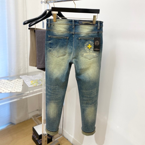 クロス刺繍 デニム クロムハーツ激安 ダメージ風ウォッシュ CHROME HEARTS 話題沸騰
