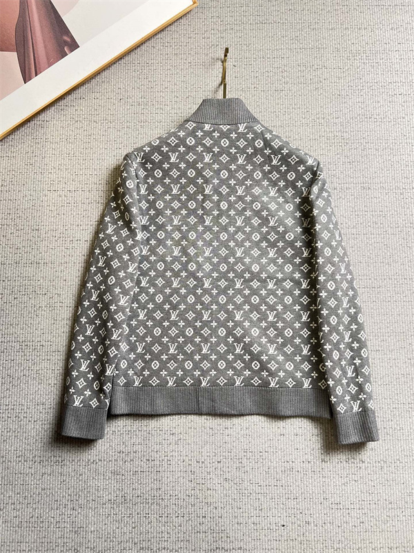 クラシカルムード モノグラム総柄 LOUIS VUITTON ルイヴィトン コピー ニットブルゾン メンズクラシック