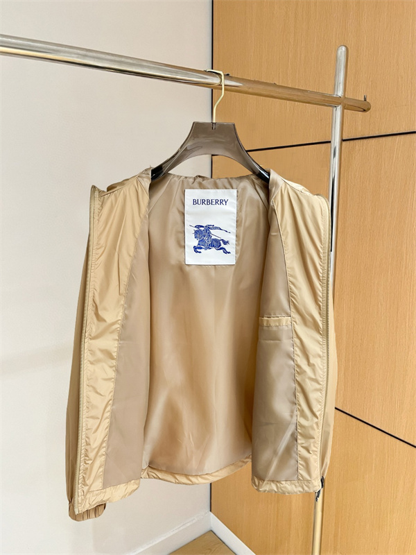 チェックライン 英国カジュアル BURBERRY バーバリー コピー ウインドブレーカー メンズブリティッシュ