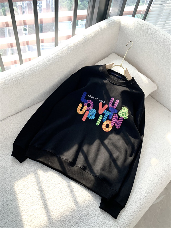 カラーレタリング 人気上昇 Louis Vuitton ルイヴィトン コピー スウェット メンズストリート