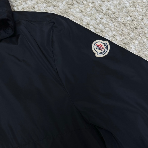 MONCLER モンクレール コピー 2026 Coquelicot Hooded Jacket フーデッド ナイロンジャケット 撥水 アウトドア ユニセックス
