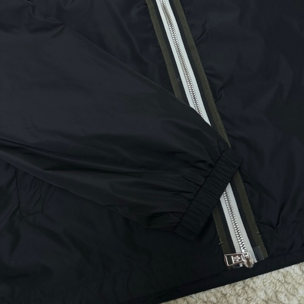 MONCLER モンクレール コピー 2026 Coquelicot Hooded Jacket フーデッド ナイロンジャケット 撥水 アウトドア ユニセックス