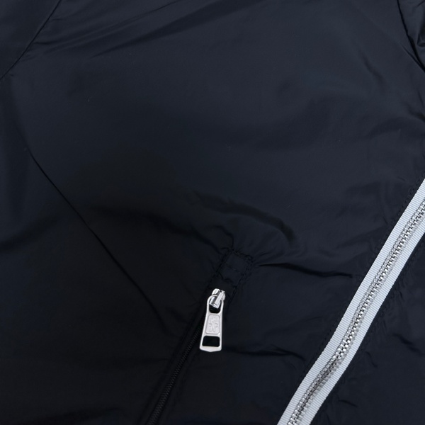 MONCLER モンクレール コピー 2026 Coquelicot Hooded Jacket フーデッド ナイロンジャケット 撥水 アウトドア ユニセックス