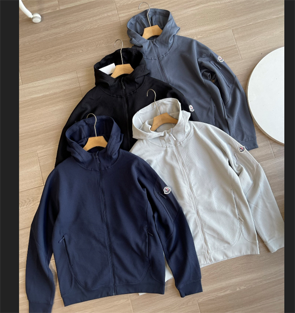 モンクレールコピーMONCLER ワッフル生地 フーディー カジュアル ジャケット  新作 通販ショッピング