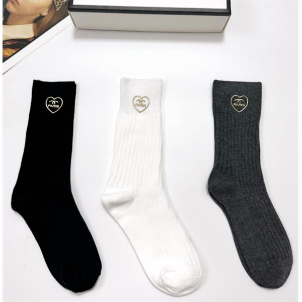3点セット★CHANEL シャネル靴下 コピー2026冬用 もこもこ 裏起毛 滑り止め付き 女性向け 可愛い