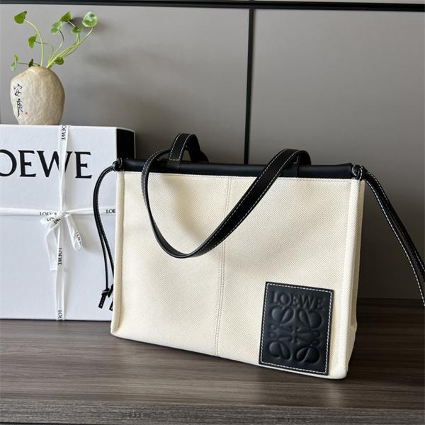 使い勝手男女兼用Loewe cushion tote bag★ロエベトートバッグコピー2026トレンド最新作
