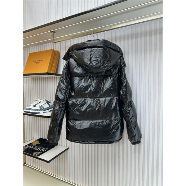 シャイニー仕様 トリコロールジップ フード付き MONCLER モンクレール コピー ダウンジャケット アーバンスポーツ