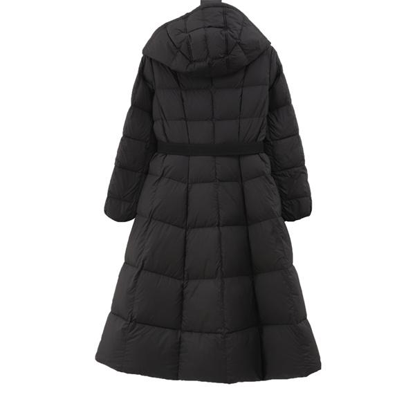 冬映え すっきりシルエット MONCLER モンクレール コピー ロングダウン デイリーカジュアル