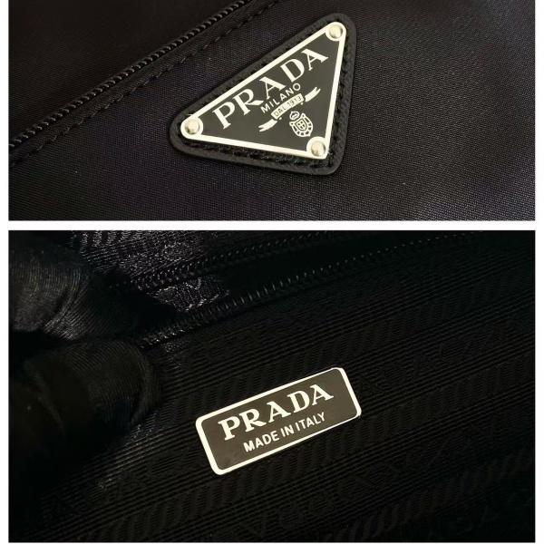 ポーチ付きミニバッグ プラダ PRADA激安 トライアングルプレート 話題沸騰