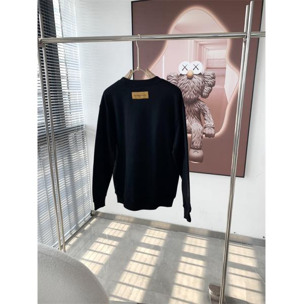 カラーレタリング 人気上昇 Louis Vuitton ルイヴィトン コピー スウェット メンズストリート