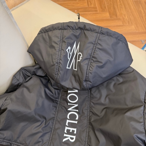 MONCLER コピー モンクレール 2WAY ダウンジャケット＆ダウンベスト セット フーデッド 軽量 保温 ユニセックス