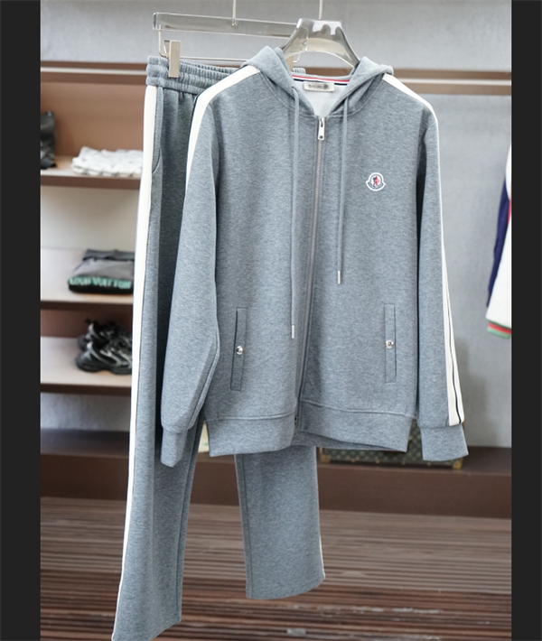 MONCLER☆☆モンクレールセットアップコピーシンプルでクラシックなスウェットパンツスタイル