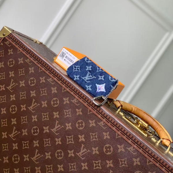 モノグラム デニム フラワー刺繍 LOUIS VUITTON ルイヴィトン コピー キーポーチ N級品 コインケース ミニポーチ ファスナー付き カラビナ 小物入れ