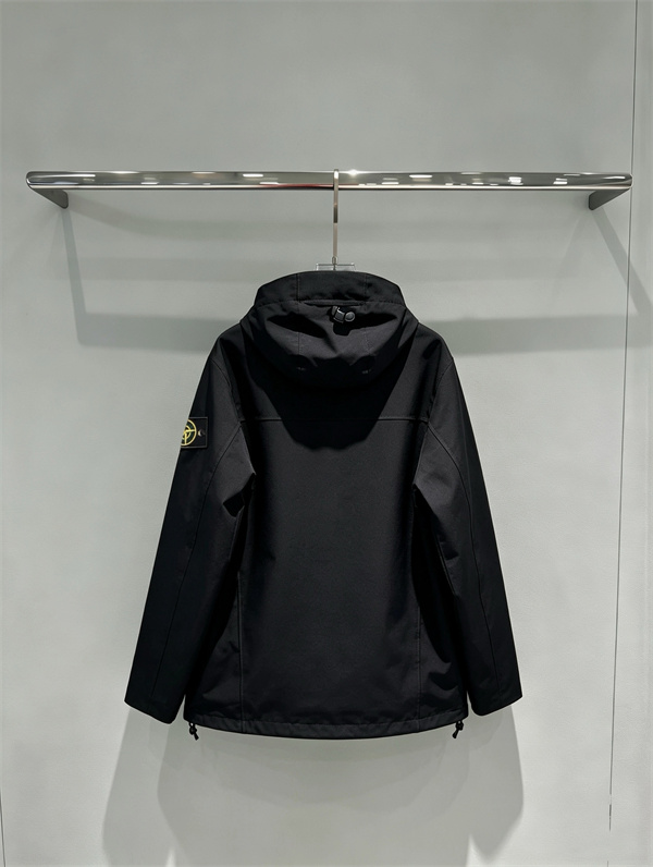 洗練されたモノトーン STONE ISLAND ストーンアイランド コピー マウンテンパーカー フード付き春秋アウター