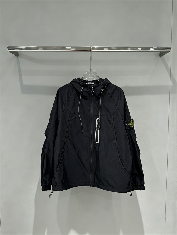 軽快な春秋スタイル STONE ISLAND ストーンアイランド コピー ナイロンパーカー グレー・ブラック2色展開