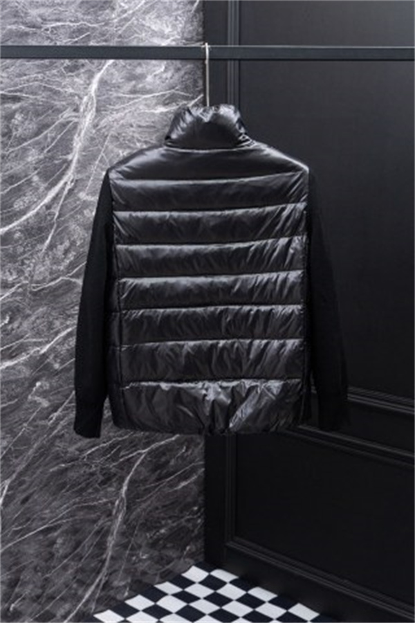 上品なホワイト MONCLER モンクレール コピー ニット切替ダウンブルゾン スタンドカラー秋冬アウター