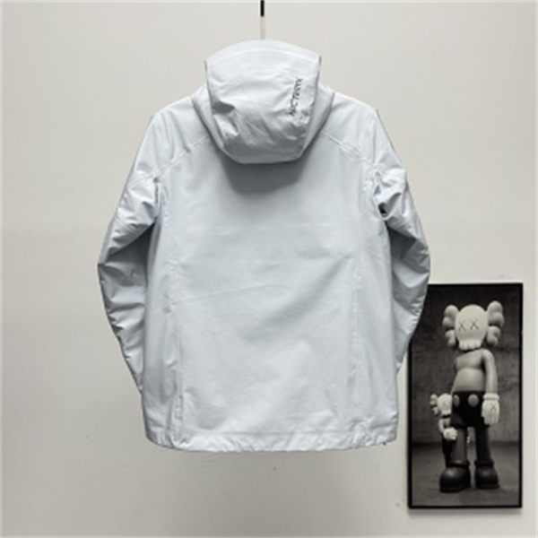春冬兼用の3WAY仕様 ARC'TERYX アークテリクス コピー マウンテンパーカー ダウンインナー付きピンク