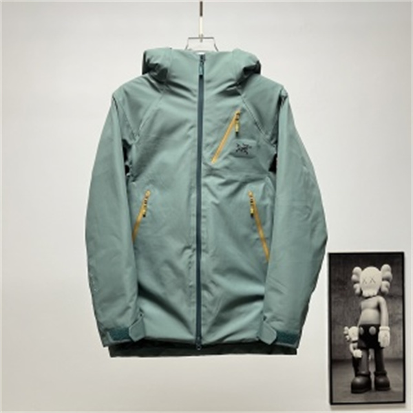 秋冬のアウトドアスタイル ARC'TERYX アークテリクス コピー マウンテンパーカー ミントグリーン3色展開