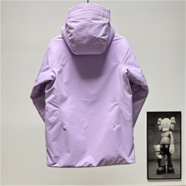 秋冬のアウトドアスタイル ARC'TERYX アークテリクス コピー マウンテンパーカー ミントグリーン3色展開