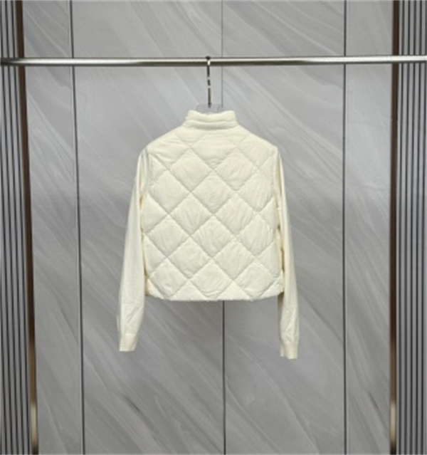 優しいピンクが映える MONCLER モンクレール コピー ニット切替ダウンブルゾン 秋冬レディース
