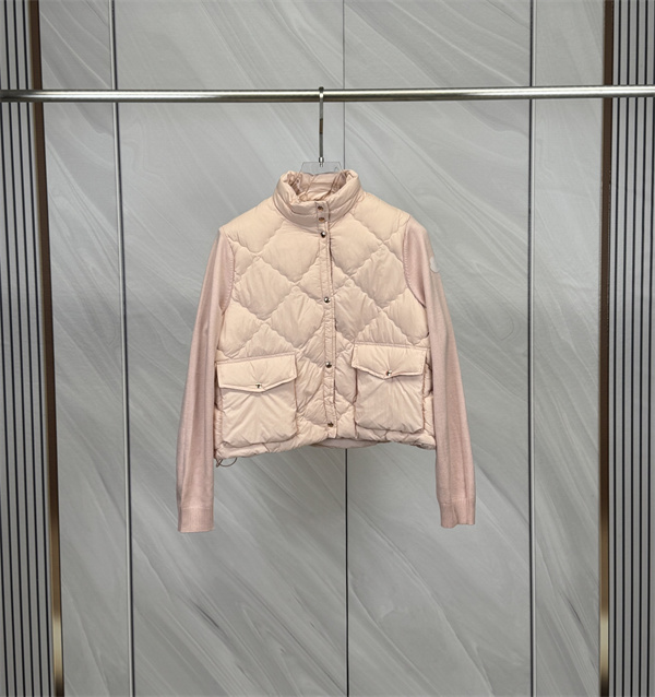 優しいピンクが映える MONCLER モンクレール コピー ニット切替ダウンブルゾン 秋冬レディース