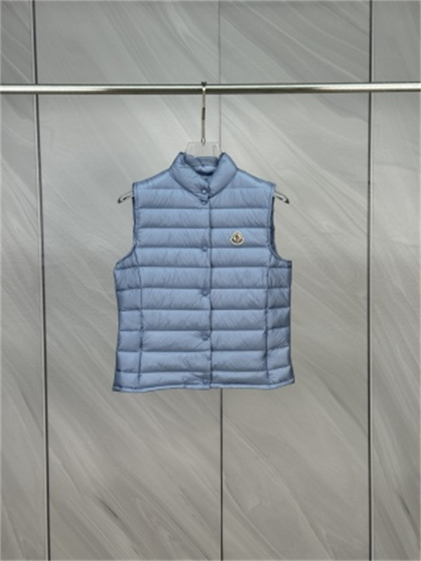 爽やかなミントとブルー MONCLER モンクレール コピー ライトダウンジレ 春秋レディース