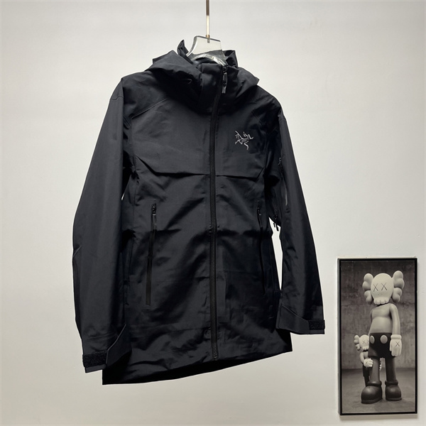 秋冬に便利な3WAY仕様 ARC'TERYX アークテリクス コピー マウンテンジャケット Macaiブラック防寒アウター