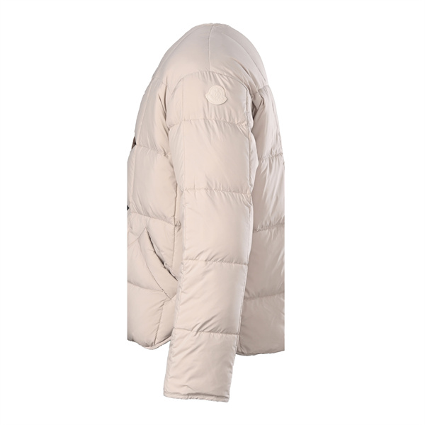 上品なノーカラー MONCLER モンクレール コピー ダウンジャケット ゴールドボタン黒ベージュ