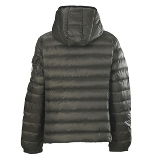 秋冬の落ち着いた3色 MONCLER モンクレール コピー ダウンジャケット フード付き袖ロゴ