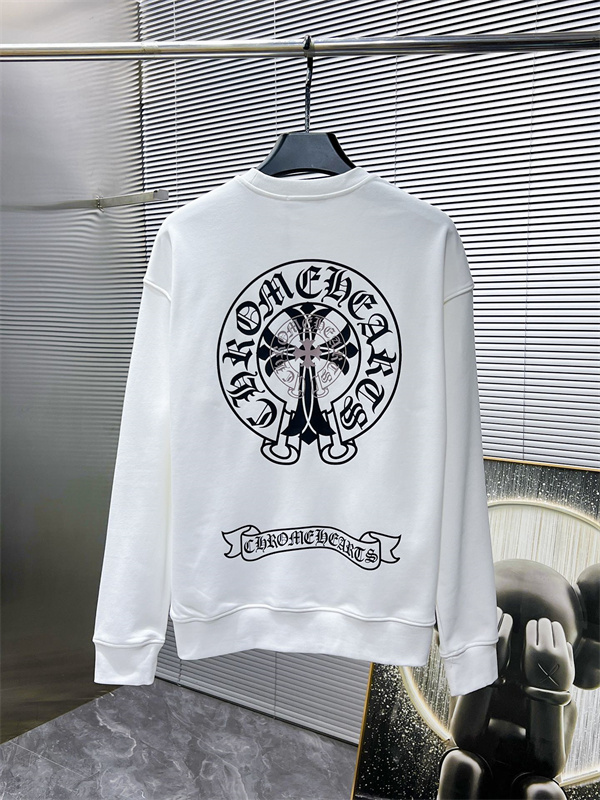 白地に映えるゴシックロゴ CHROME HEARTS クロムハーツ コピー 長袖トレーナー 秋冬ストリート