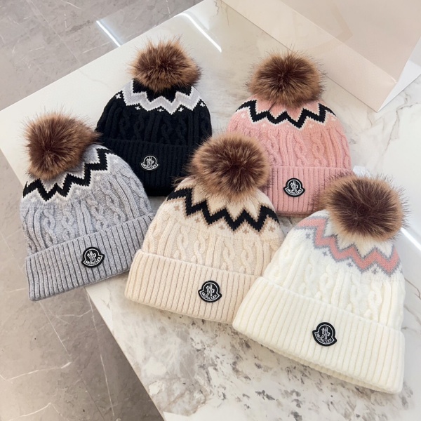 モンクレールMONCLER激安ポンポン付きニット帽ケーブル編み秋冬防寒