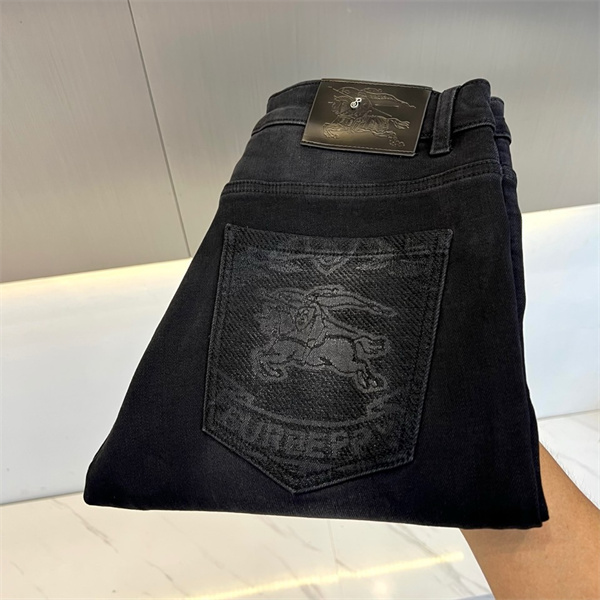 人気2026秋冬新品 ❤バーバリーデニムメンズコピーBURBERRYメンズファッショントレンドジーンズ